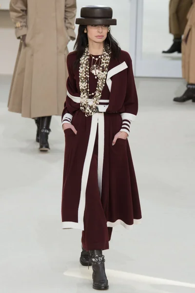 Look 63
